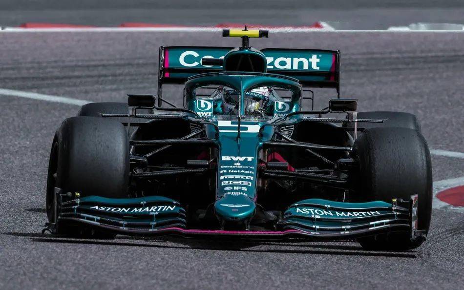 阿斯顿马丁轻取梅赛德斯,拉塞尔扛起全队 阿斯顿马丁轻取梅赛德斯,拉塞尔扛起全队